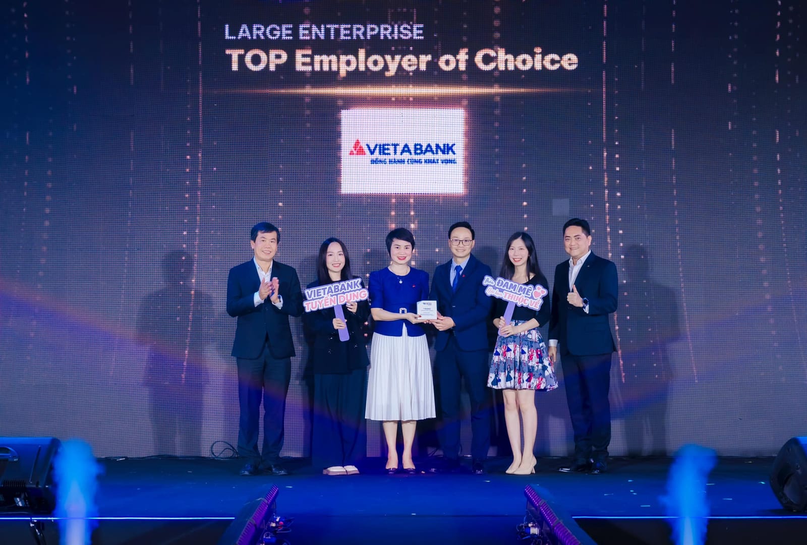 Chuyên viên Tập sự
